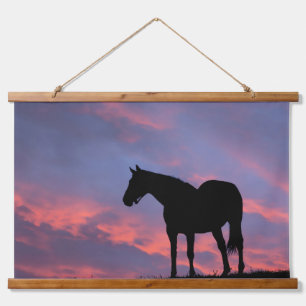 Vollblut Pferd Silhouette bei Sonnenaufgang Wandteppich Mit Holzrahmen