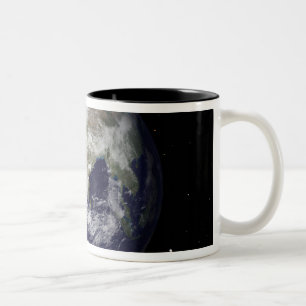 Volle Erde, die Europa und Asien 2 zeigt Zweifarbige Tasse