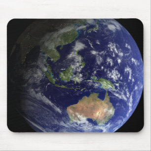 Volle Erde vom Raum, der Australien zeigt Mousepad