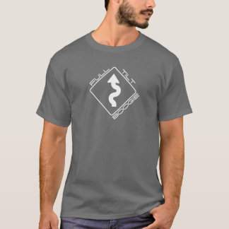 Volle Neigungs-Boogie - kurvenreiche Straße voran T-Shirt