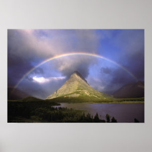 Voller Regenbogen und stürmischer Himmel über Grin Poster