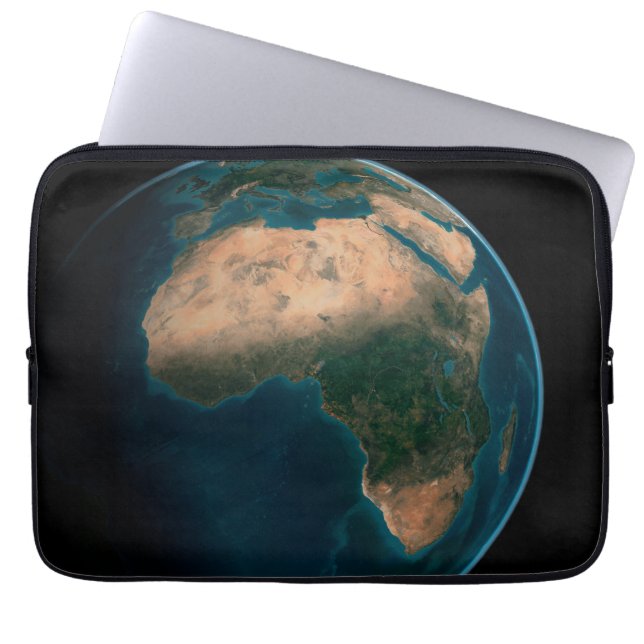 Vollerde aus dem Weltraum über dem afrikanischen K Laptopschutzhülle (Vorderseite)