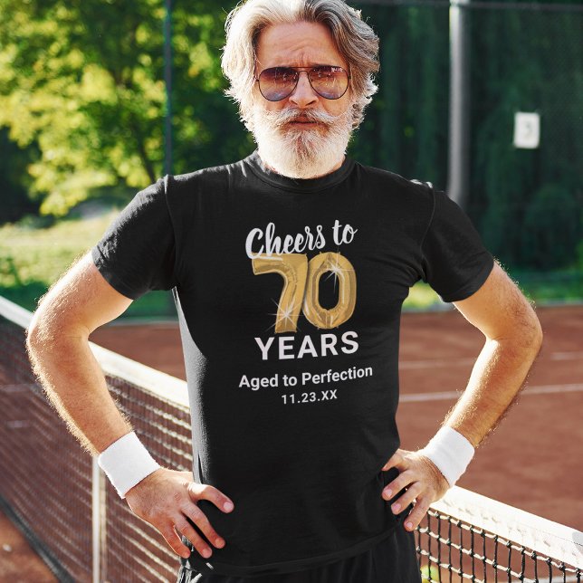 Volljähriger 70. Geburtstag T - Shirt (Von Creator hochgeladen)
