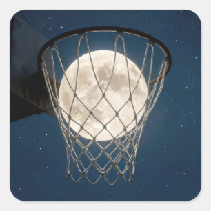 Vollmond in einem Basketballnetz Quadratischer Aufkleber
