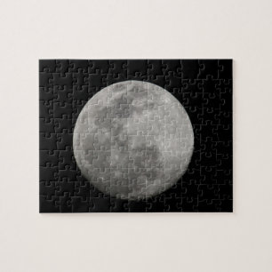 Vollmond in Schwarz und Weiß. Kredit als: Arthur