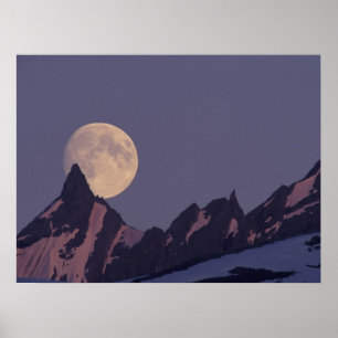 Vollmond steigt Chugach - Gebirge Alaska Poster