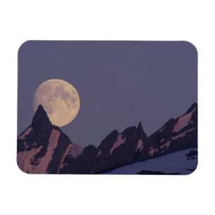 Vollmond steigt   Chugach Mountains Alaska Magnet