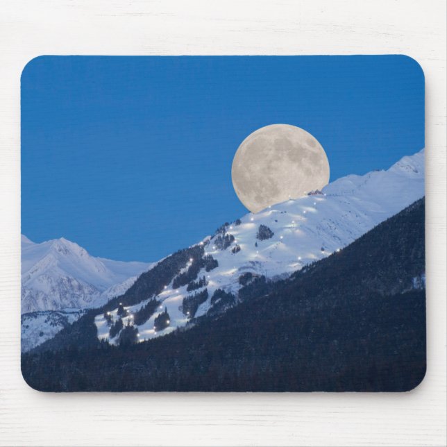 Vollmond über Alyeska Ski Resort, Alaska Mousepad (Vorne)