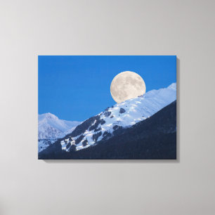 Vollmond über dem Alyeska-Skigebiet, Alaska Leinwanddruck