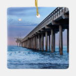 Vollmond über Pier, Kalifornien Keramikornament<br><div class="desc">USA,  Kalifornien,  La Jolla. Vollmond bei Morgengrauen über Scripps Pier,  La Jolla Shows| Ann Collins / DanitaDelimont.com</div>