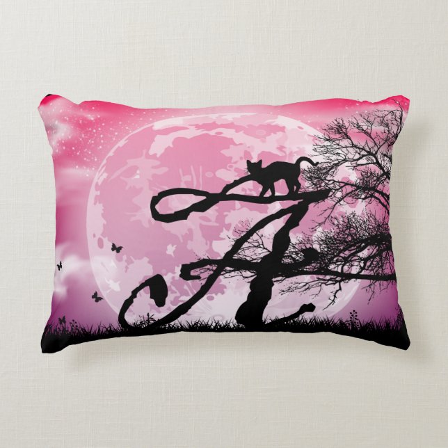 Vollmond und Katze Eine erste Monogramm-Gepäckmark Dekokissen (Vorderseite)