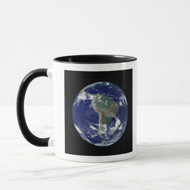 Vollständig beleuchtete Erde, zentriert auf Südame Tasse (Links)