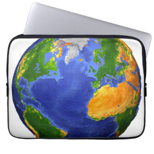 Vollständig die Erde mit topographischen Daten. Laptopschutzhülle