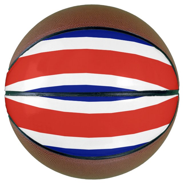 Vollständiger Basketball mit Flagge Costa Ricas (Vorderseite)