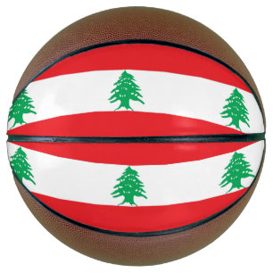 Vollständiger Basketball mit Flagge im Libanon