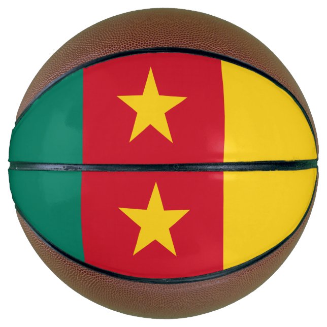 Vollständiger Basketball mit Flagge Kameruns (Vorderseite)