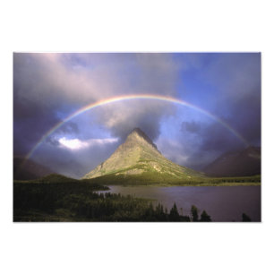 Vollständiger Regenbogen und stürmischer Himmel üb Fotodruck