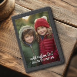 Vollständiges Foto mit 2 Zeilen Text - Skript und  Trifold Geldbörse<br><div class="desc">Eine lustige Möglichkeit,  Erinnerungen zu erfassen und sie mit Freunden zu teilen. Fügen Sie ein quadratisches Foto und Ihre Lieblings-Beschriftung,  um ein cooles Geschenk für Familie oder Freunde zu machen.</div>