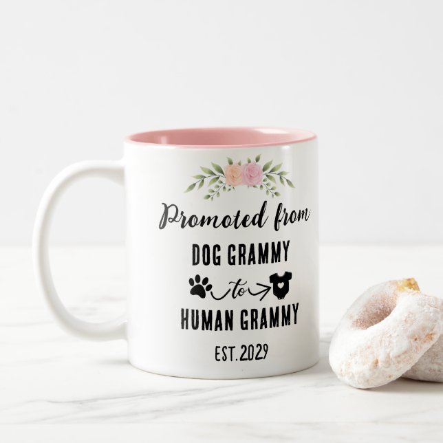 Vom Hunde bis zum menschlichen Grammy Zweifarbige Tasse (Mit Donut)