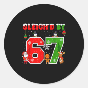 Von 67 lustig Six Seven Meme 6 7 Weihnachten versc Runder Aufkleber