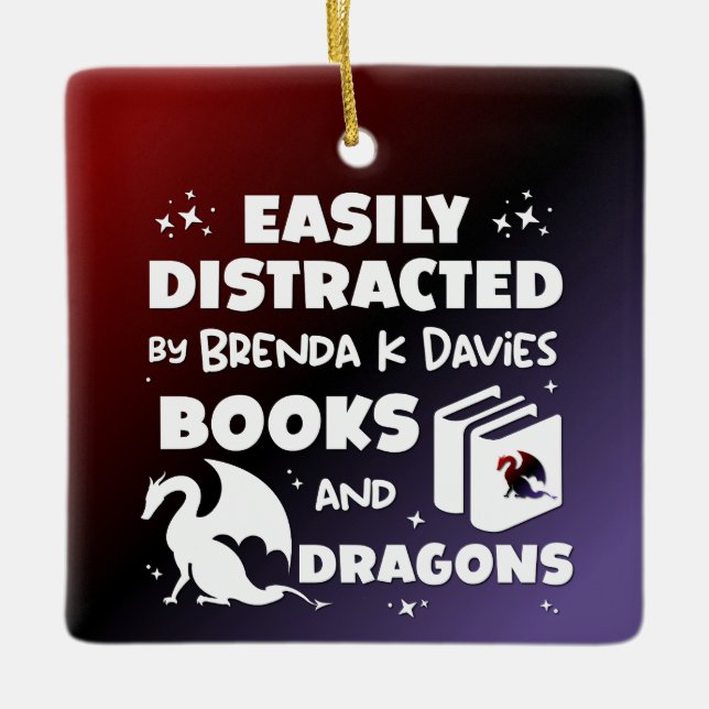Von Brenda K Davies Bücher und Drachen abgelenkt Keramikornament (Vorderseite)