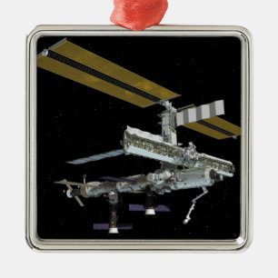 Von Computer generierte Ansicht Silbernes Ornament