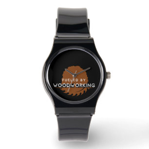 Von der Holzbearbeitungsmaschine gespeist Armbanduhr