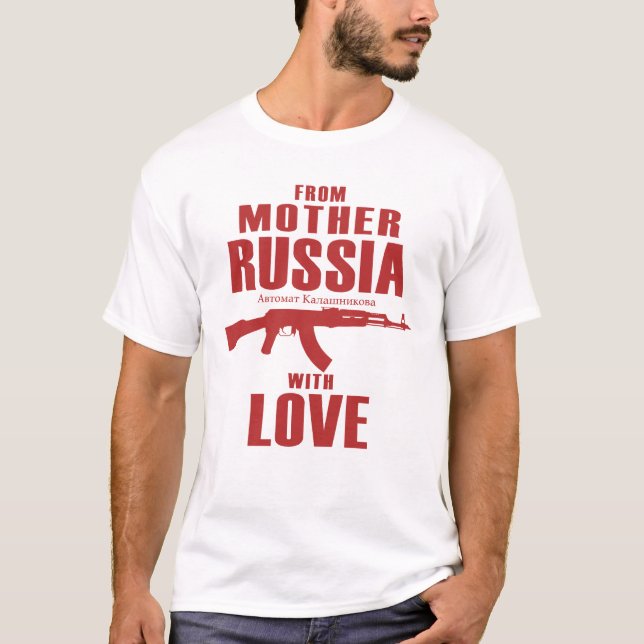 Von der Mutter Russland mit Shirt der Liebe-AK (Vorderseite)