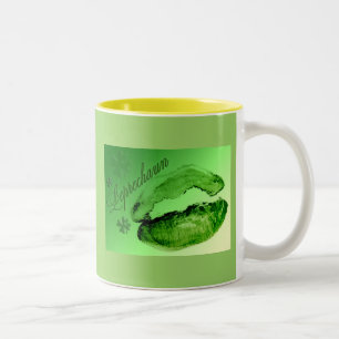 von einem Leprechaun geküsst Zweifarbige Tasse