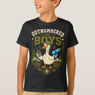 Von Jungen übertroffen lustige Mama Wandern Campin T-Shirt