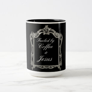 Von Kaffee und Jesus gespeist Zweifarbige Tasse
