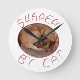 Von Katze geformt Runde Wanduhr