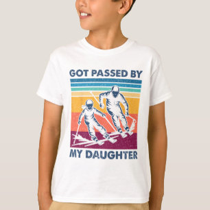 Von meiner Tochter geschubst Lustige Skifahren Män T-Shirt