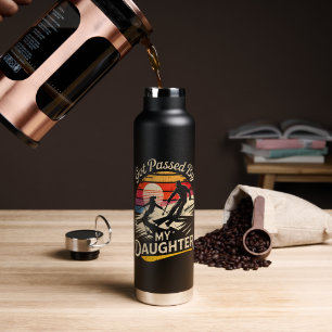 Von meiner Tochter überholt Lustiges Skifahren Ski Trinkflasche