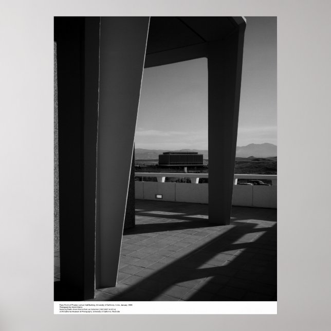 Von Porch of Physics Lecture Hall Gebäude Poster (Vorne)