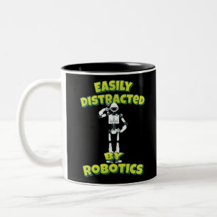 Von Robotik leicht abgelenkt Zweifarbige Tasse
