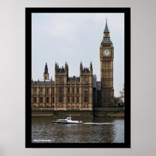 Vorbeifahrt an dem Parlament Poster