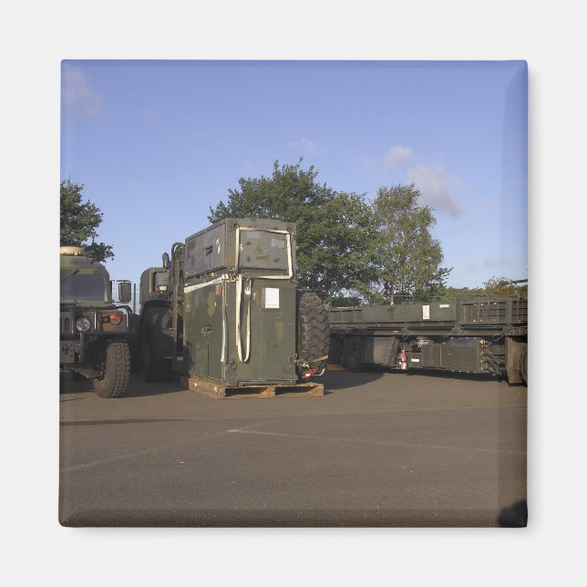 Vorbereitung der Ladung Magnet (Vorne)