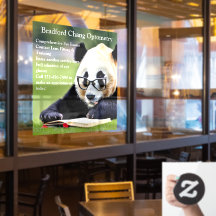 Vordere Vorderseite des Reading Panda Optometrie O