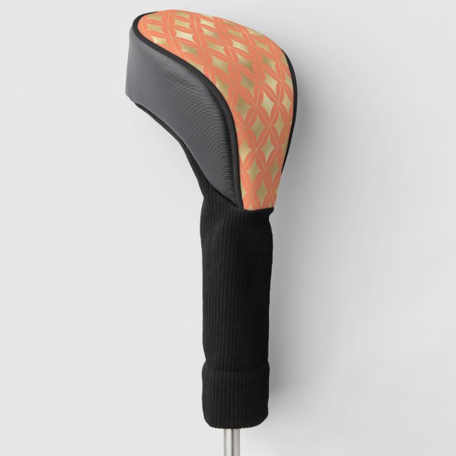 Vorgeschichte des geometrischen Musters des benutz Golf Headcover (angewinkelt)