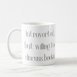 Vorgestellt, aber bereit, über Tasse der Bücher zu