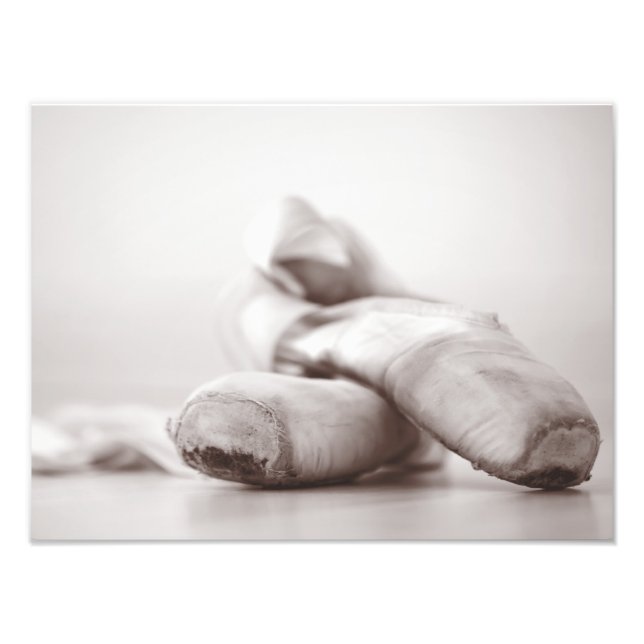 Vorlage für Ballet Pointe Shoes auf Tanzfläche Fotodruck (Vorne)