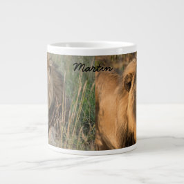 Vormittags Kaffee LION vor der Personalisierung Na Jumbo-Tasse
