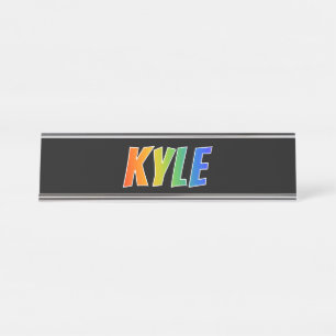 Vorname "KYLE": Fun Rainbow Coloring Schreibtischnamensplakette