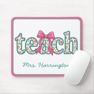 Vornehme Florallehrerin mit rosa Schleife Mousepad