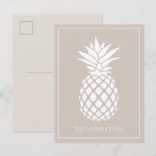 Vornehme weiße Ananas auf Beige Postkarte