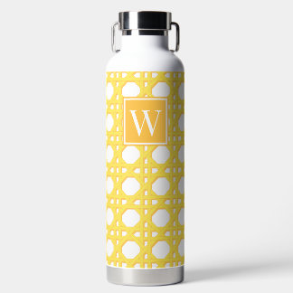 Vornehmes gelbes Rattanrohr-Gitter-Monogramm Trinkflasche