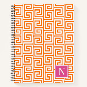 Vornehmes griechisches Schlüsselmonogramm – Orange Notizbuch