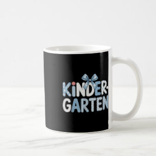Vorreiter Kindergarten-Lehrer-Team-Bow Zurück zur Kaffeetasse