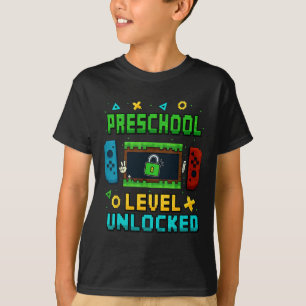Vorschulstufe freigeschaltet Ck To School Pixel Ar T-Shirt